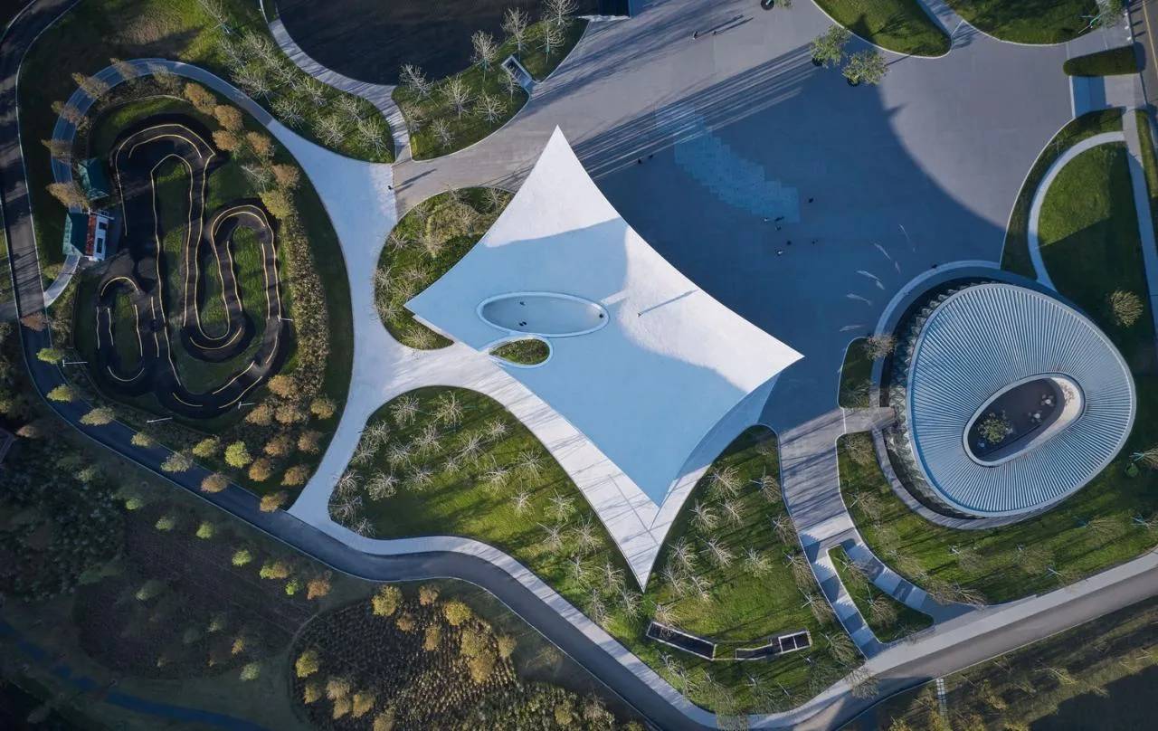 BIM Architecture | Zangma Mountain Flying Carpet: Parent Child Activity Center/Qicheng Design