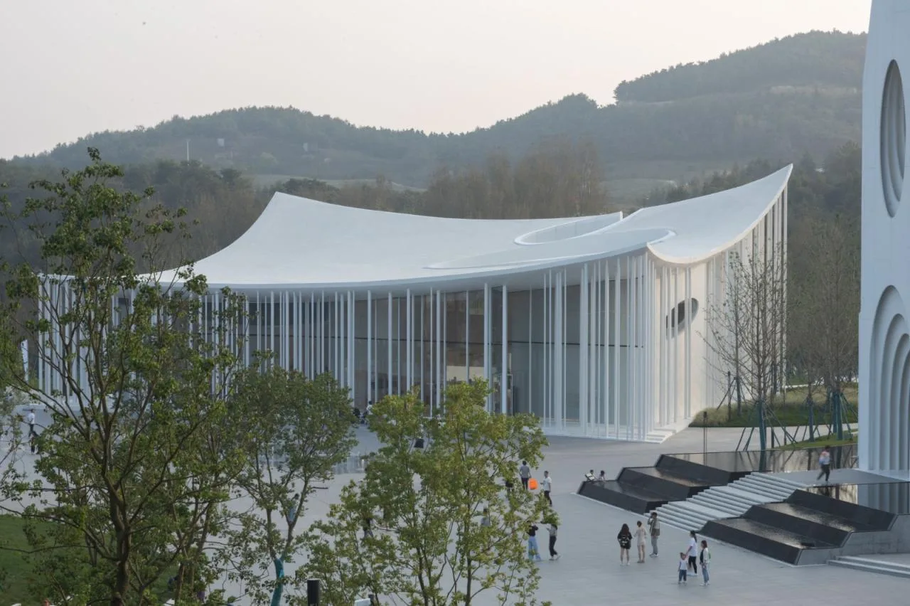 BIM Architecture | Zangma Mountain Flying Carpet: Parent Child Activity Center/Qicheng Design