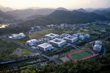 BIM Architecture: Creating Mountain Gardens at Yueqing Jingshan Public School by Zhejiang University Design Institute-BIM WORLD