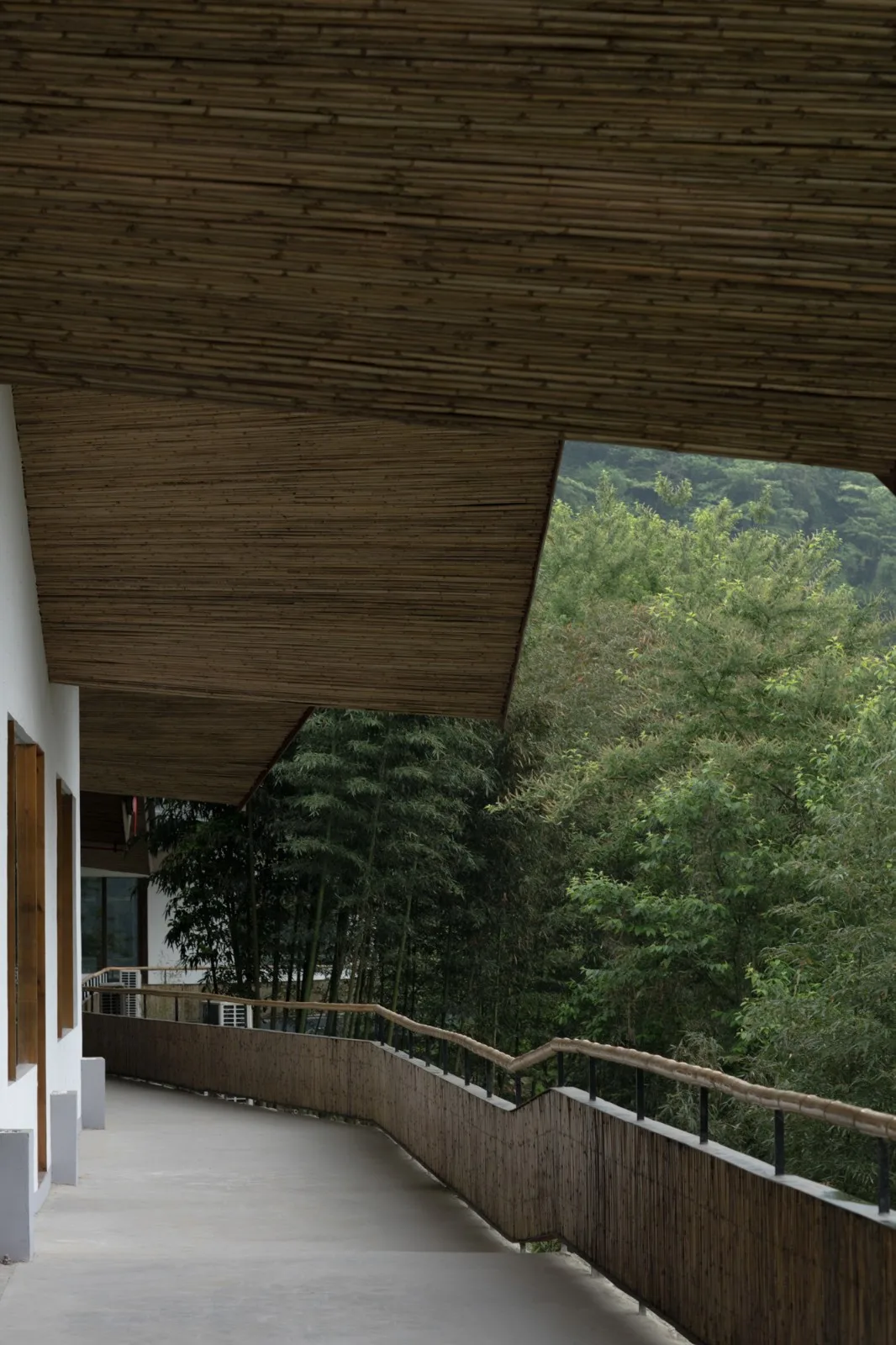 BIM Architecture | Building a Shared Factory/Time Space Building with Peaks on an Abandoned Chicken Shed on a Half Cliff