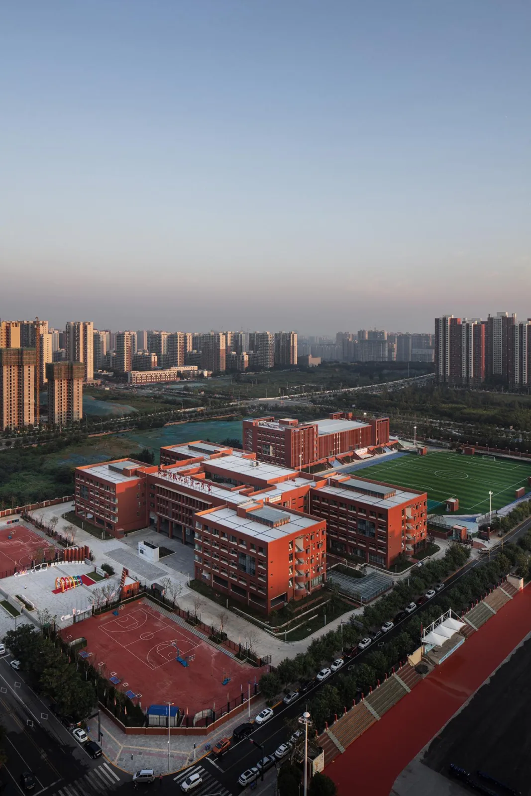 BIM Architecture | 'Harmony' and 'Harmony' Hall, Hall and Court: Architectural Design of Xi'an Aerospace City No.1 Middle School/Architectural Design and Research Institute of Xi'an University of Architecture and Technology