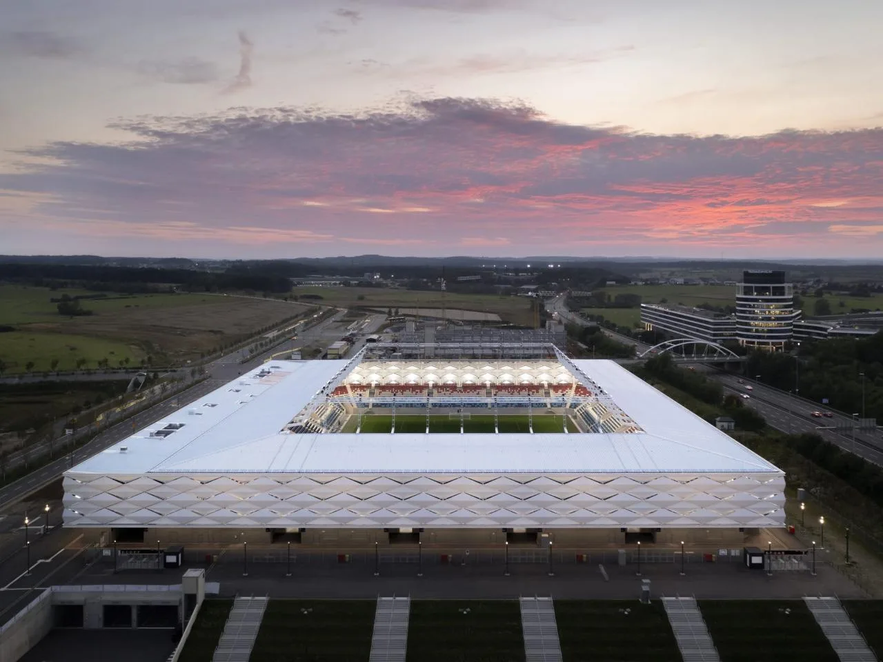 BIM Architecture | Luxembourg Football and Rugby Stadium/GMP Architects