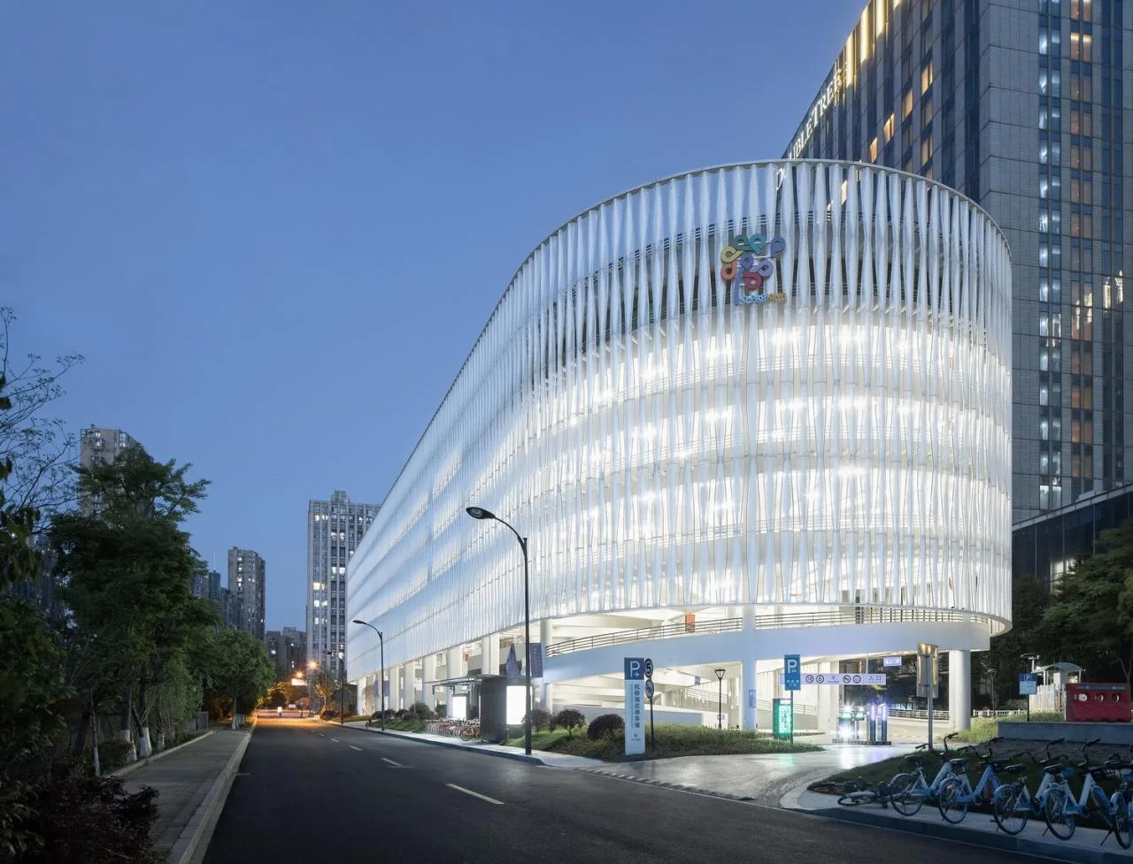 BIM Architecture | Reverse Attack from Parking Buildings: Hangzhou Qiantou Haida Parking Building/Zhejiang University Architectural Design and Research Institute Co., Ltd