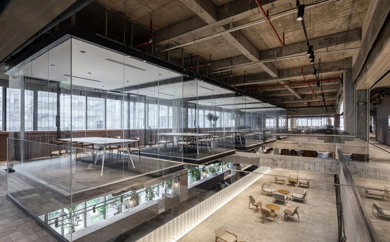 BIM Architecture | Introducing Suspended Meeting Rooms into Mobile Office Space/JSPA Design