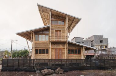 BIM Architecture: Regional Residential Design by ESEcolectivo-BIM WORLD
