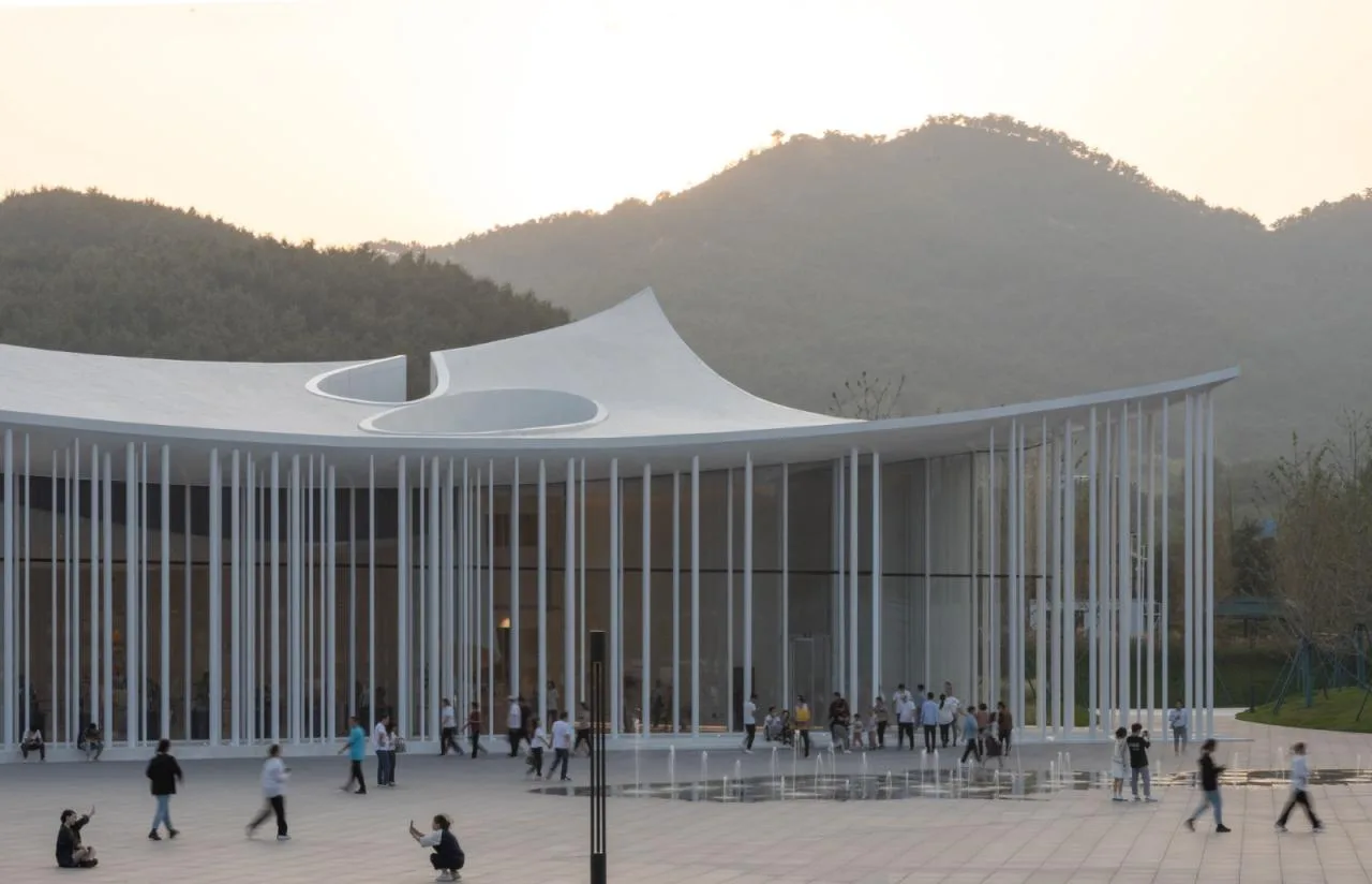 BIM Architecture | Zangma Mountain Flying Carpet: Parent Child Activity Center/Qicheng Design