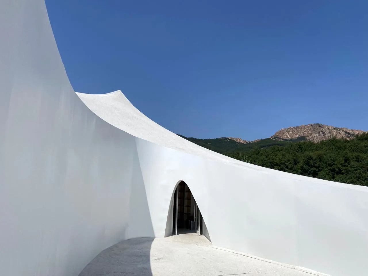 BIM Architecture | Zangma Mountain Flying Carpet: Parent Child Activity Center/Qicheng Design