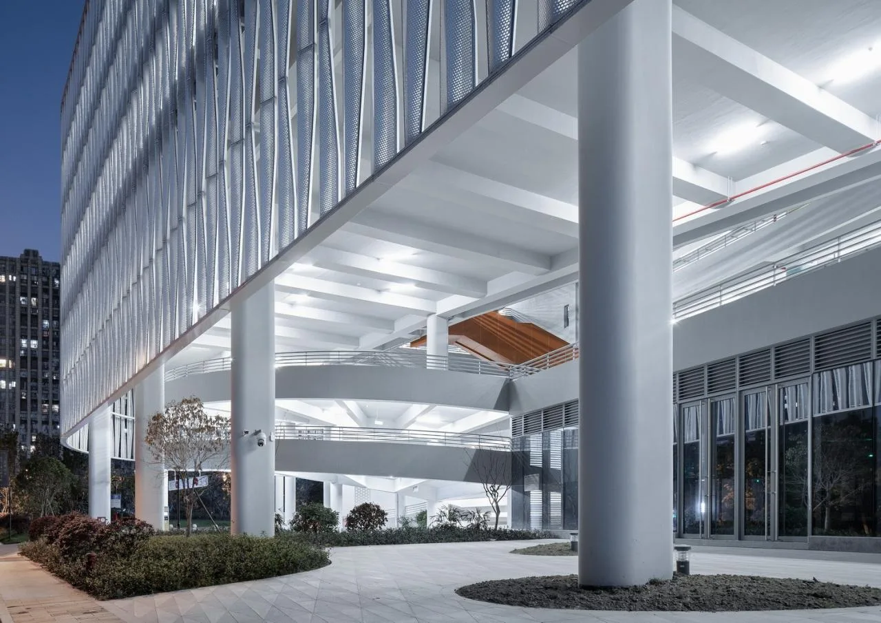 BIM Architecture | Reverse Attack from Parking Buildings: Hangzhou Qiantou Haida Parking Building/Zhejiang University Architectural Design and Research Institute Co., Ltd