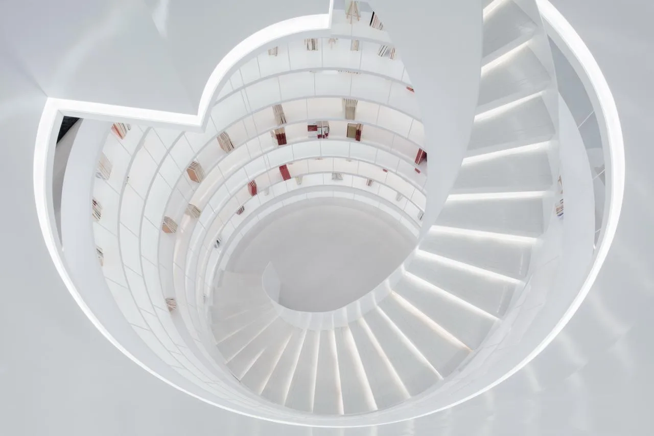 BIM Architecture | Symbiosis of the Times: 'Modern White'/Balanced Space Design in the Historical and Ancient Houses of Zhuzifang