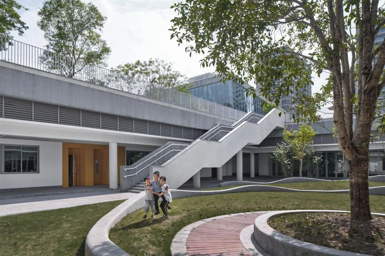 BIM Architecture | Chongqing Liangjiang People's Primary School: Brave Adventure in Nature/Gad