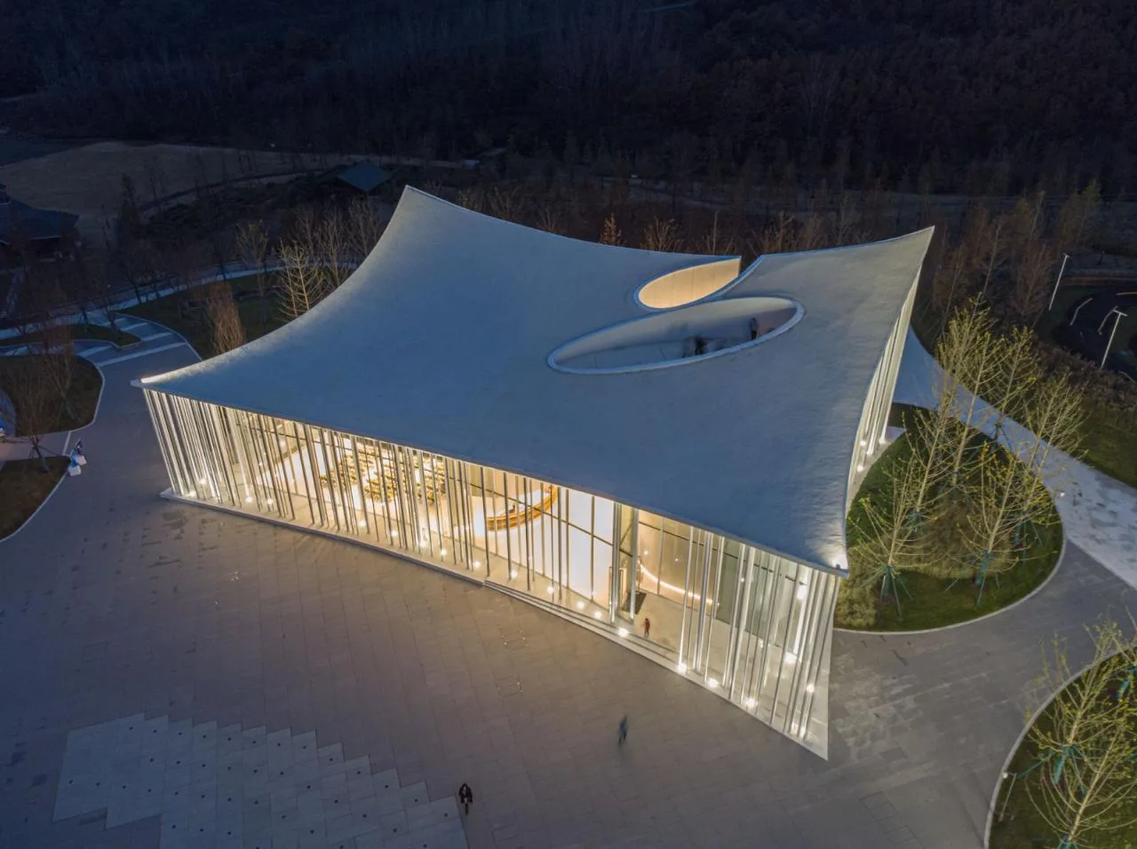 BIM Architecture | Zangma Mountain Flying Carpet: Parent Child Activity Center/Qicheng Design