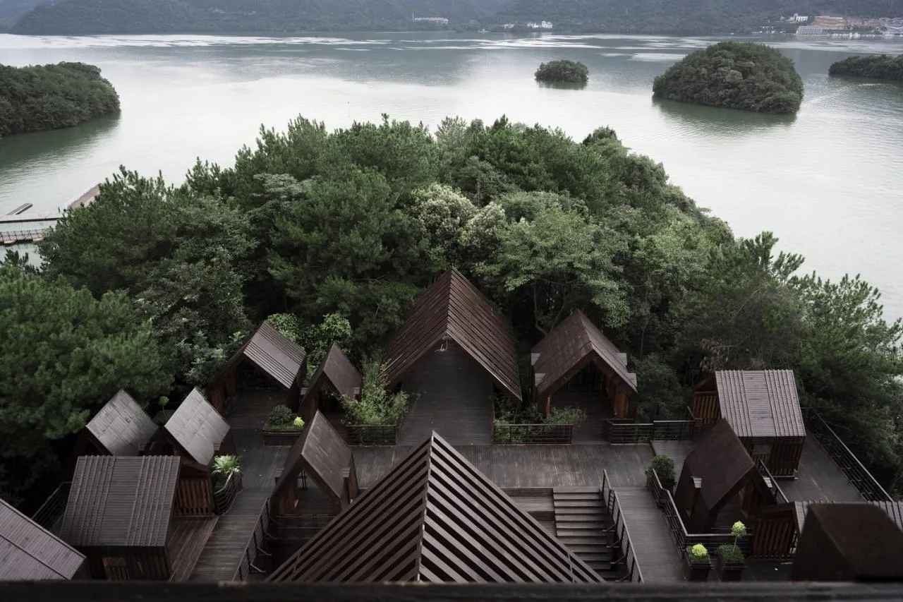 BIM Architecture | Wooden Town: Island, Jungle, Small Wooden House, Jiujiang/Pingjie Design