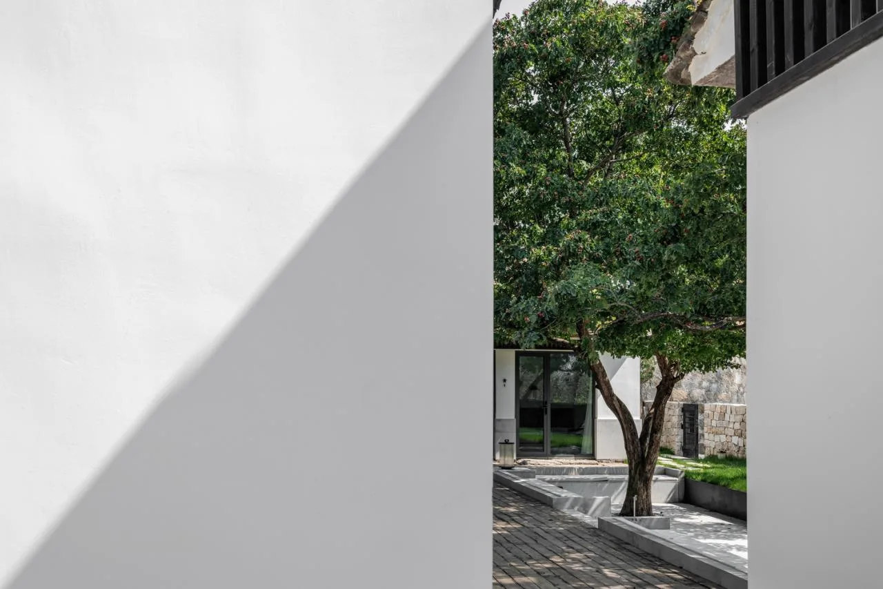 BIM Architecture | Hidden Home in the Mountains - Manshe Shanju Boutique Homestay Hotel/Qihe Design
