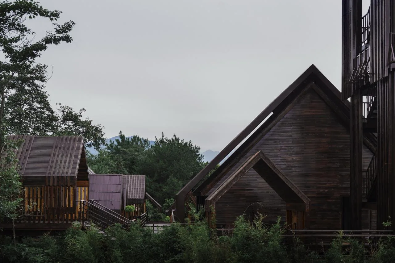 BIM Architecture | Wooden Town: Island, Jungle, Small Wooden House, Jiujiang/Pingjie Design