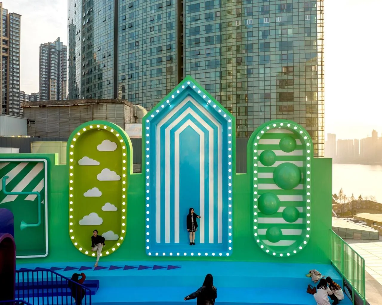 BIM Architecture | Roof Public Space Renovation: Above the Rainbow/Baizhu Architectural Design Consulting (Shanghai) Co., Ltd