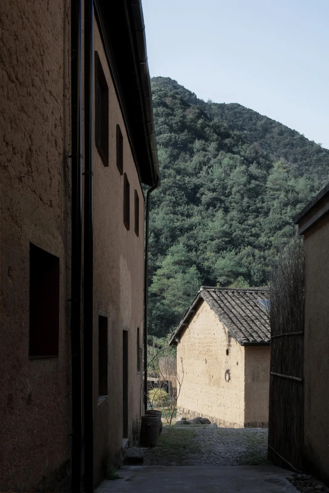 BIM Architecture | Tonglu Liuyun Township Villa, Hidden Secret Realm in the Mountains/MDO Mujun Architectural Design