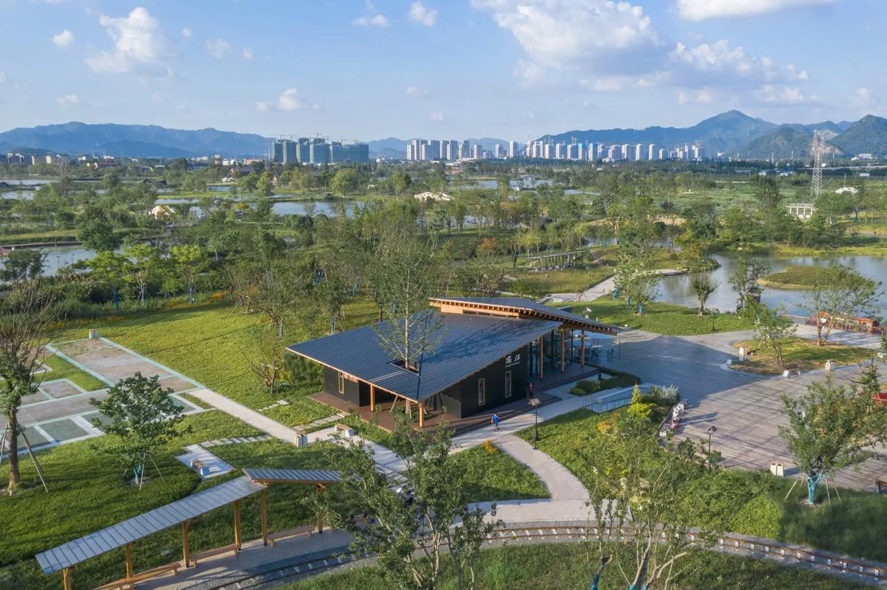 BIM Architecture | Fuyang Yangpi Lake Wetland Reception Center/Jianlin Architectural Design Firm