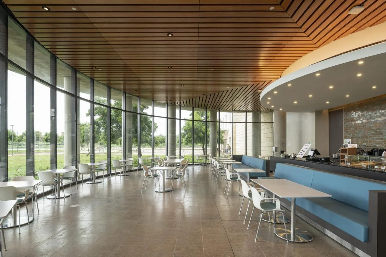 BIM Architecture | Garden style Rehabilitation Hospital/Safdi Architecture Firm