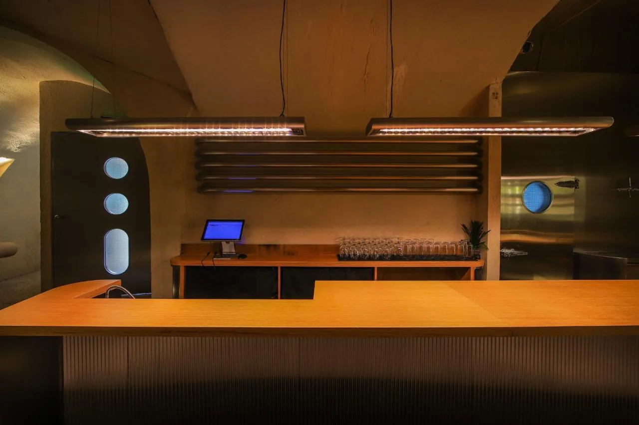 BIM Architecture | Caver - Bar in Airway/itD Studio