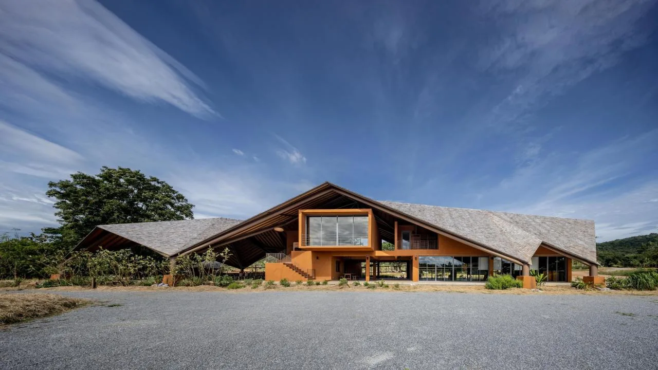 BIM Architecture | PANNAR Sustainable Economy and Agriculture Learning Center/Vin Varavarn Architecture Firm