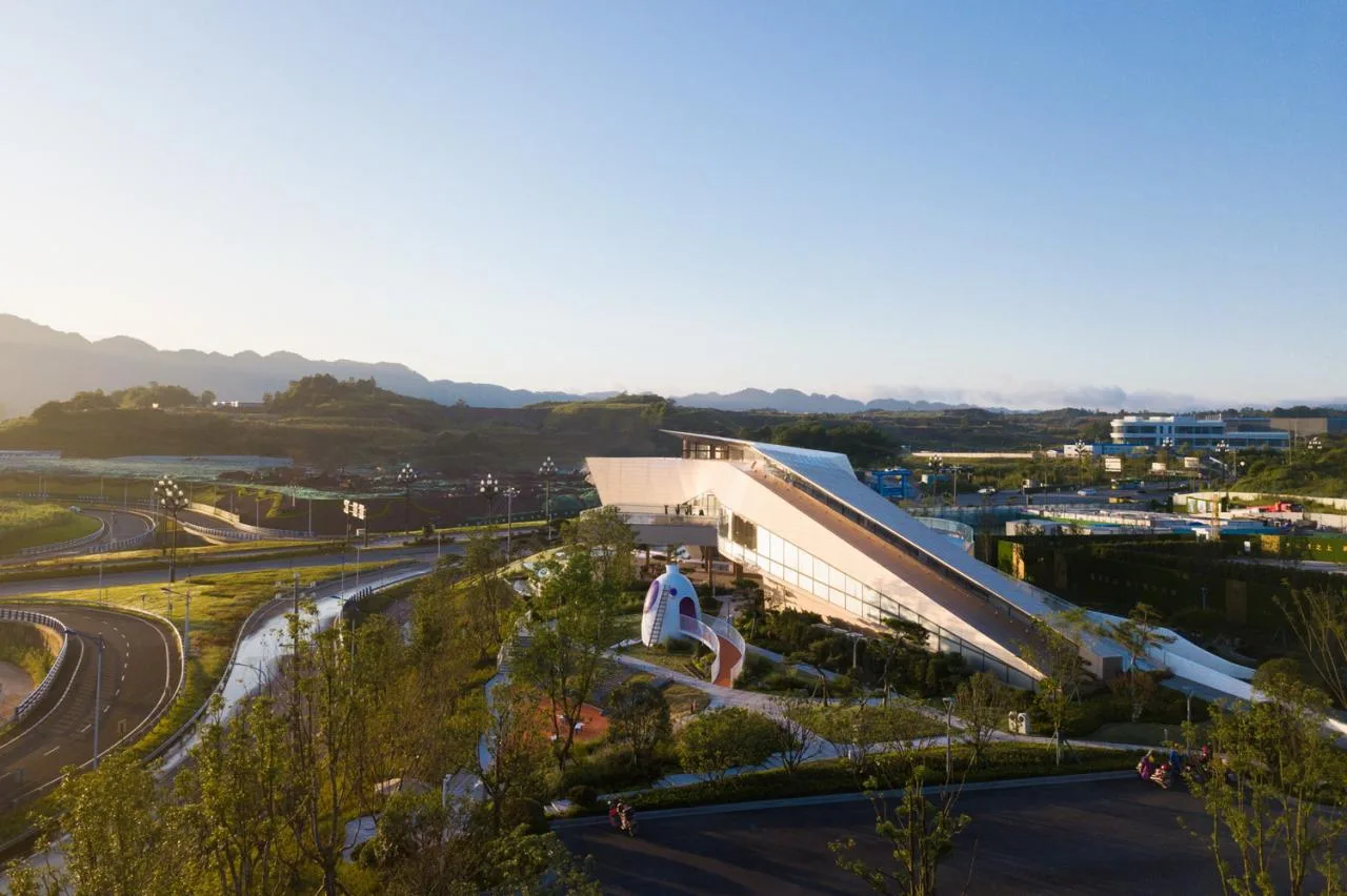 BIM Architecture | Integrated Design of Wooden Construction | Yibin Bai Lan Aesthetics Museum: How does architecture grow on the ground?