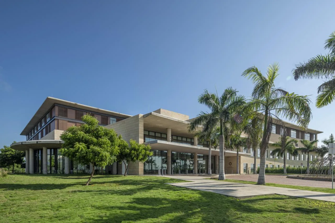 BIM Architecture | Garden style Rehabilitation Hospital/Safdi Architecture Firm