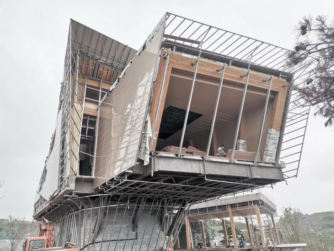 BIM Architecture | Integrated Design of Wooden Construction | Yibin Bai Lan Aesthetics Museum: How does architecture grow on the ground?