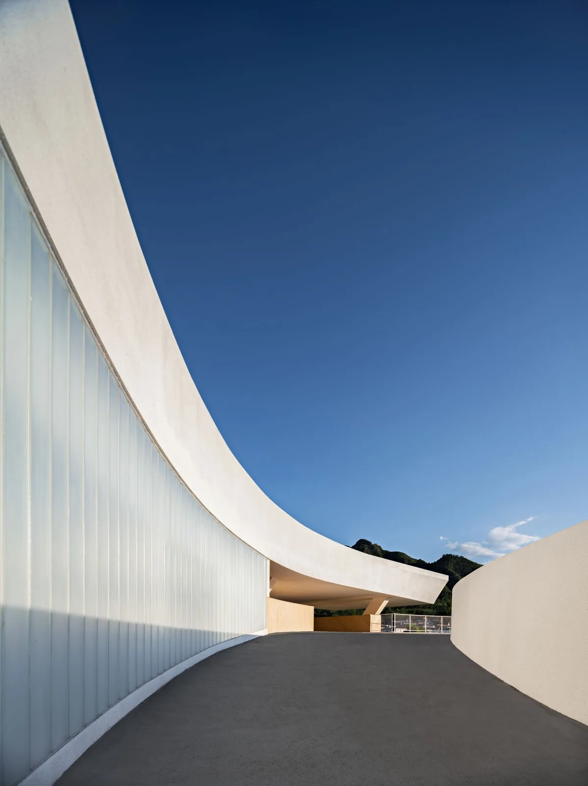 BIM Architecture | Revitalizing Rural Areas Requires' Integration of Knowledge and Action ': Tiangang Art Center/Hanlan Architecture