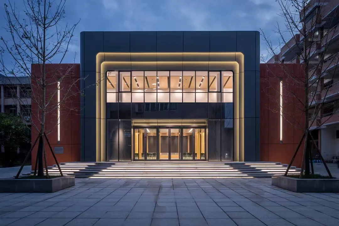 BIM Architecture | Recalling Middle School Days, Did You Accompany a Great Auditorium? | UUA