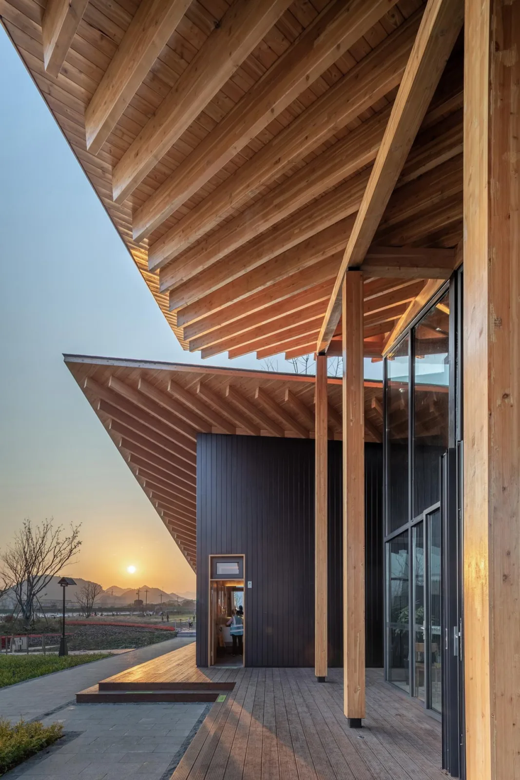 BIM Architecture | Fuyang Yangpi Lake Wetland Reception Center/Jianlin Architectural Design Firm