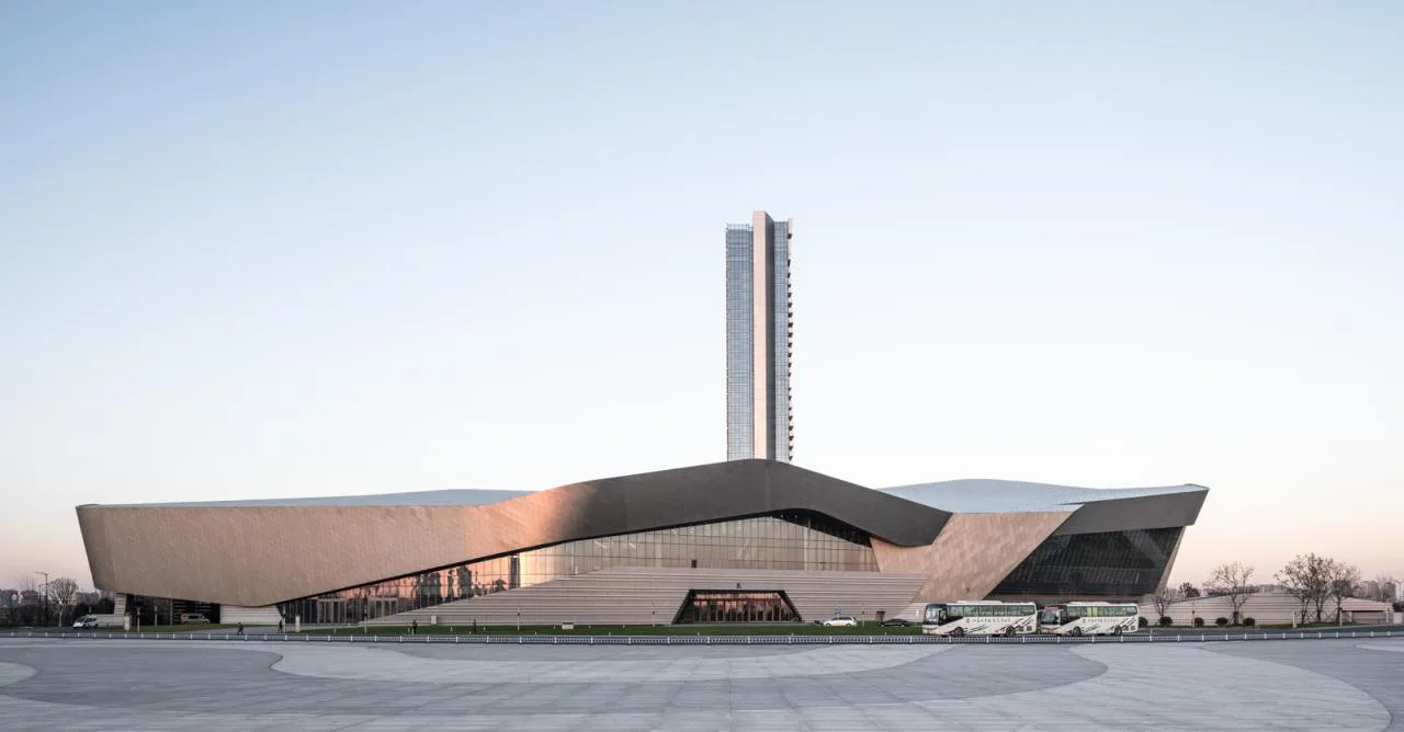 BIM Architecture | Yangtze River International Convention Center/Morphosis