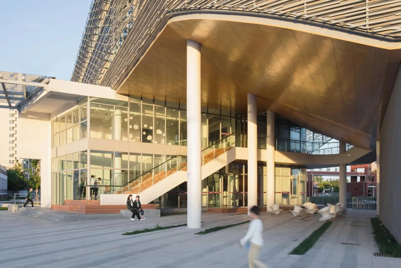 BIM Architecture | Bridge Teaching Building - Yancheng Foreign Language School Innovation Center/General Architecture