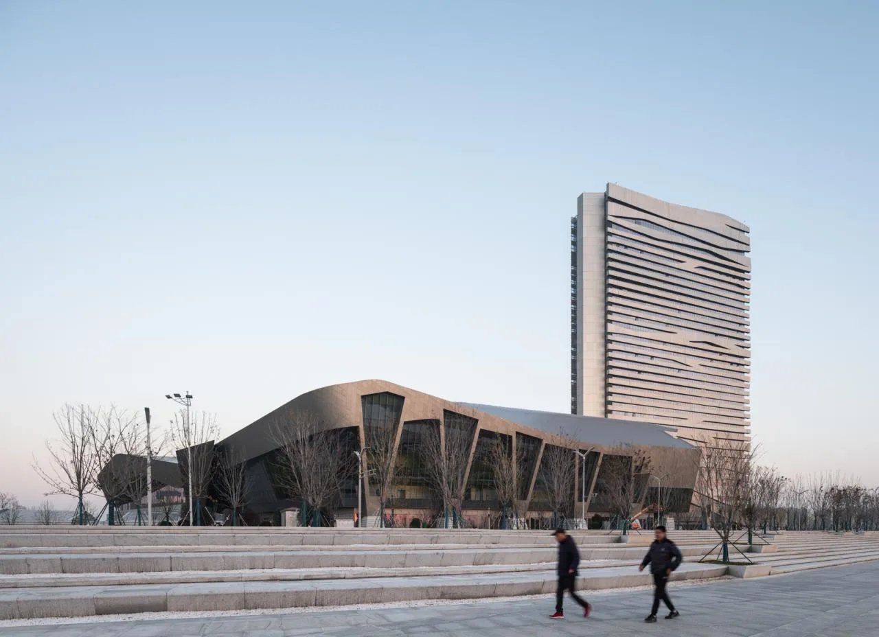 BIM Architecture | Yangtze River International Convention Center/Morphosis