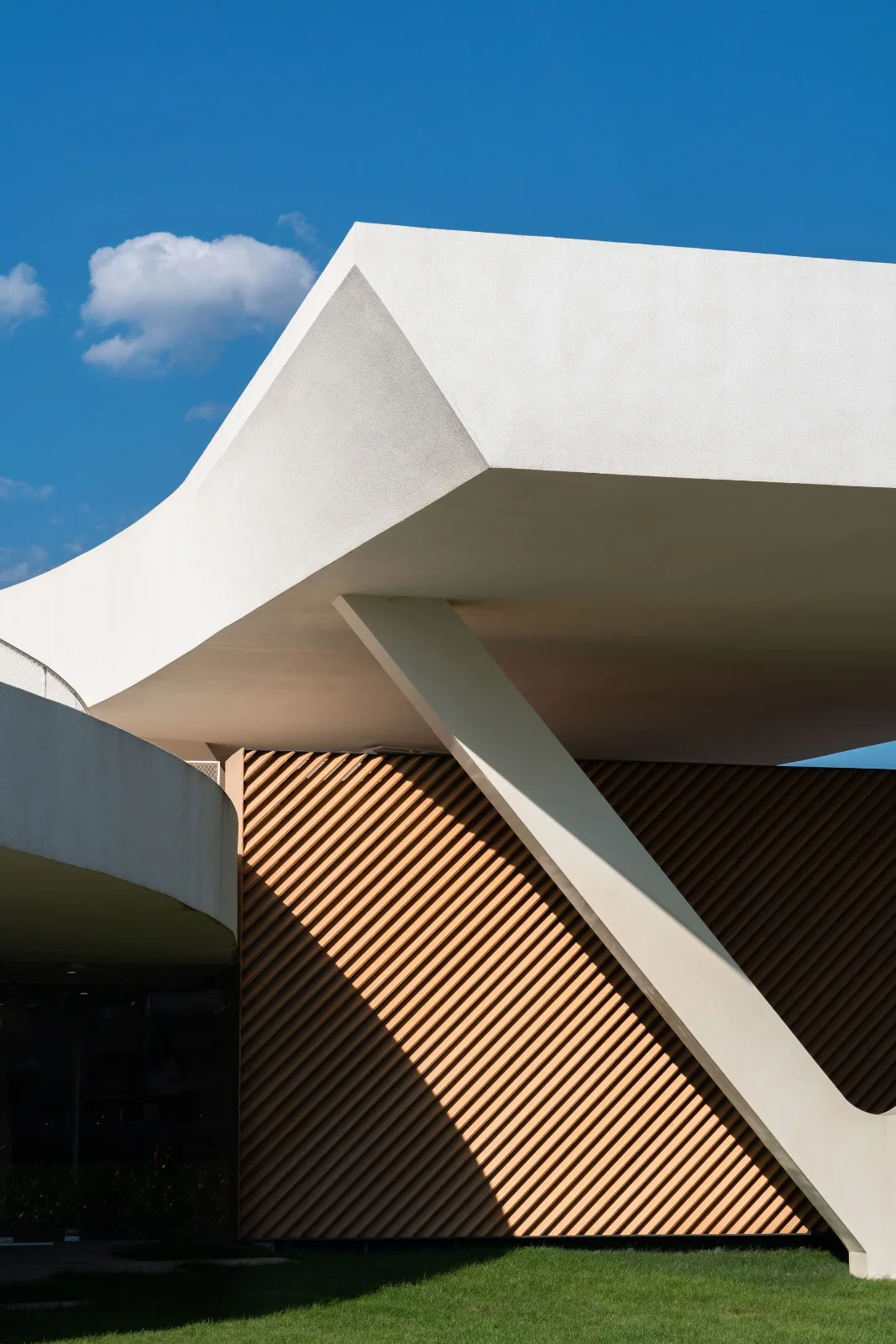 BIM Architecture | Revitalizing Rural Areas Requires' Integration of Knowledge and Action ': Tiangang Art Center/Hanlan Architecture