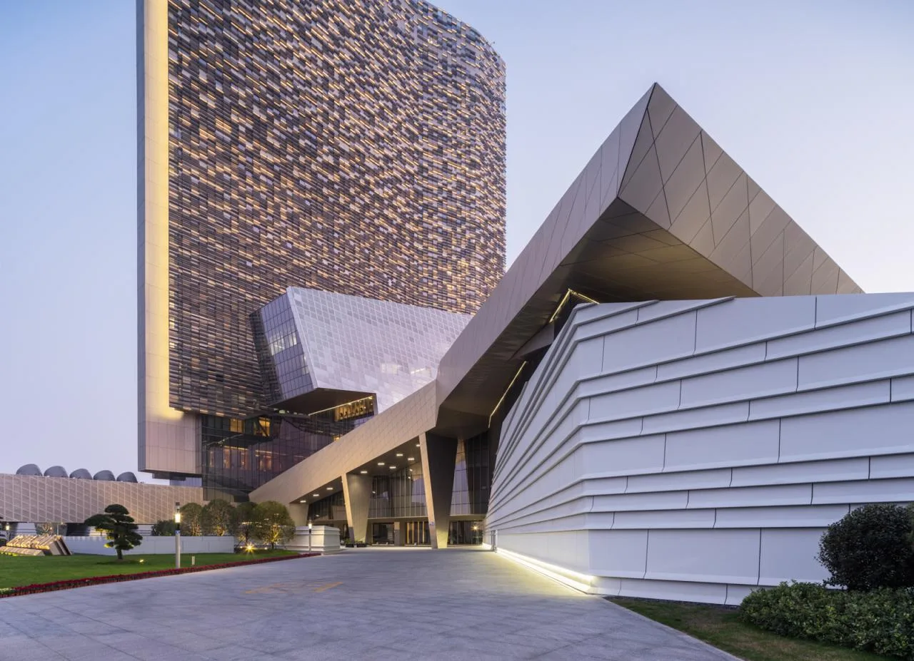 BIM Architecture | Yangtze River International Convention Center/Morphosis