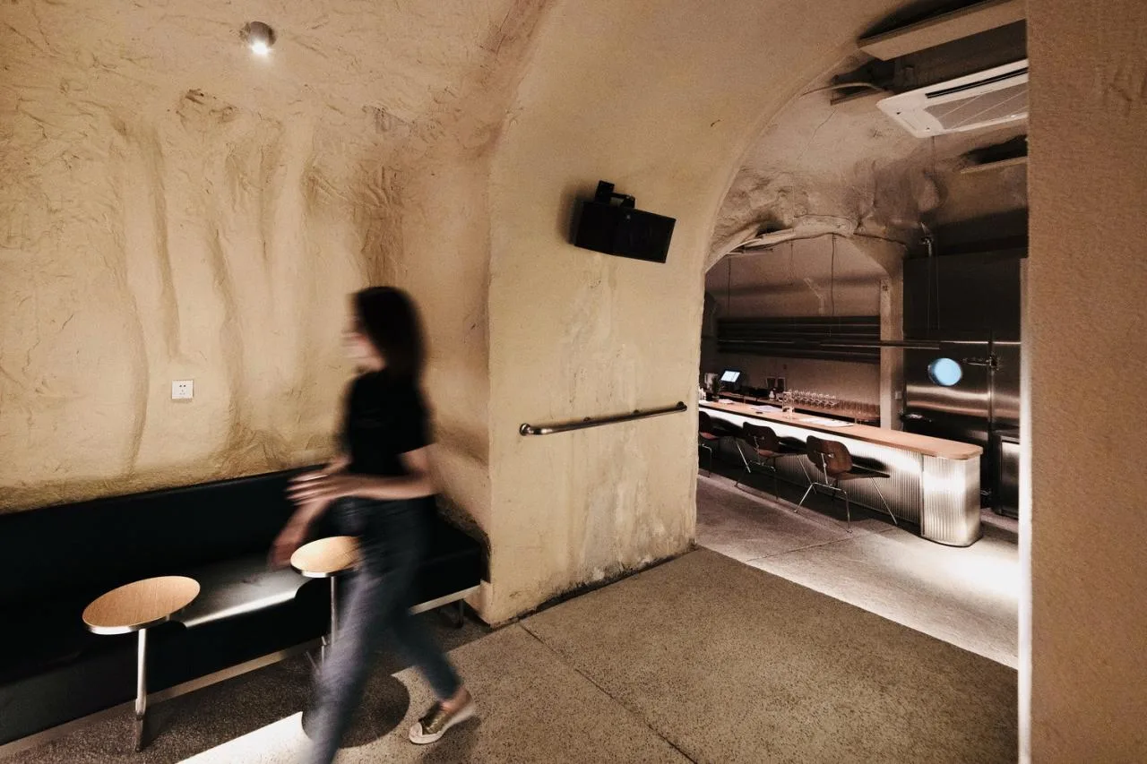 BIM Architecture | Caver - Bar in Airway/itD Studio