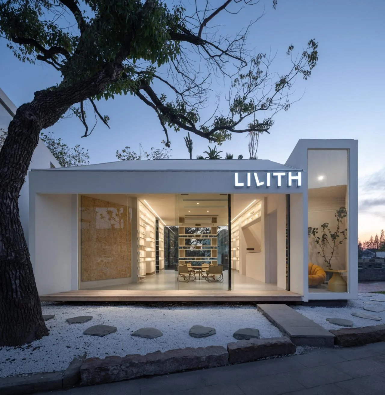 BIM Architecture | Shanghai Yunjian Grain Warehouse 'Suspended Space Box by the People's River' LILITH LILITH Cottage/DCDSAA Yodogawa Architecture Firm
