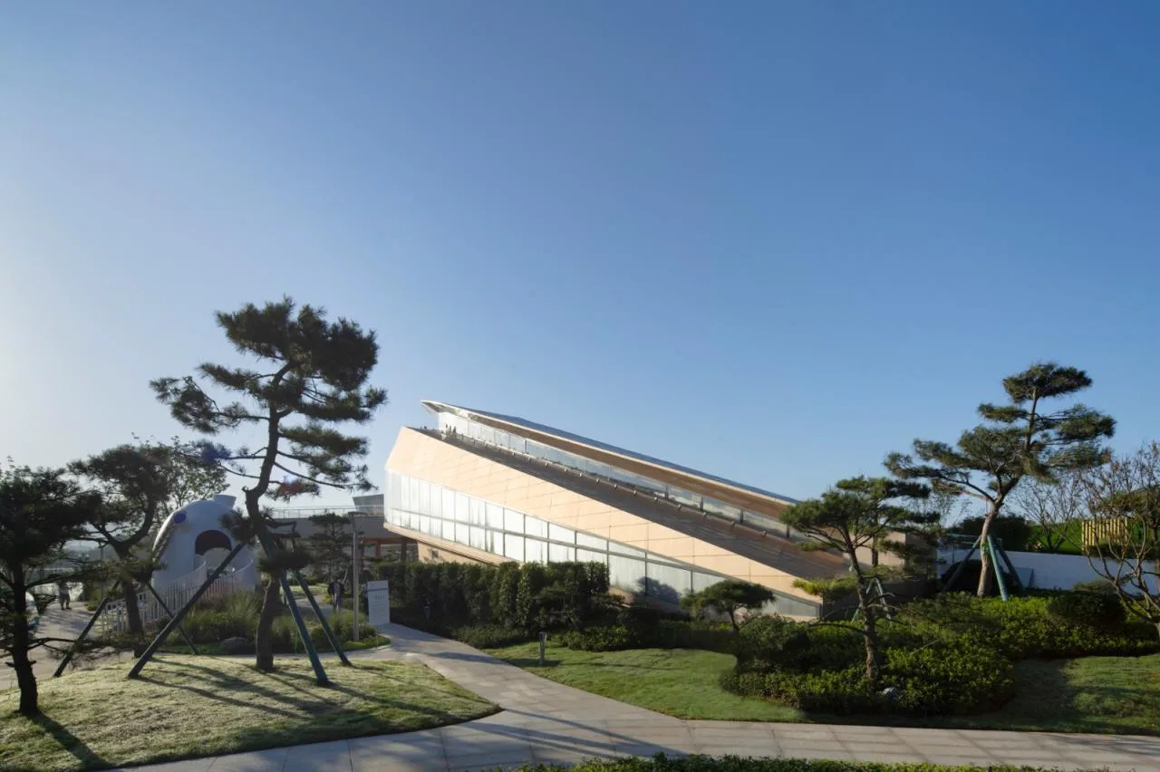 BIM Architecture | Integrated Design of Wooden Construction | Yibin Bai Lan Aesthetics Museum: How does architecture grow on the ground?