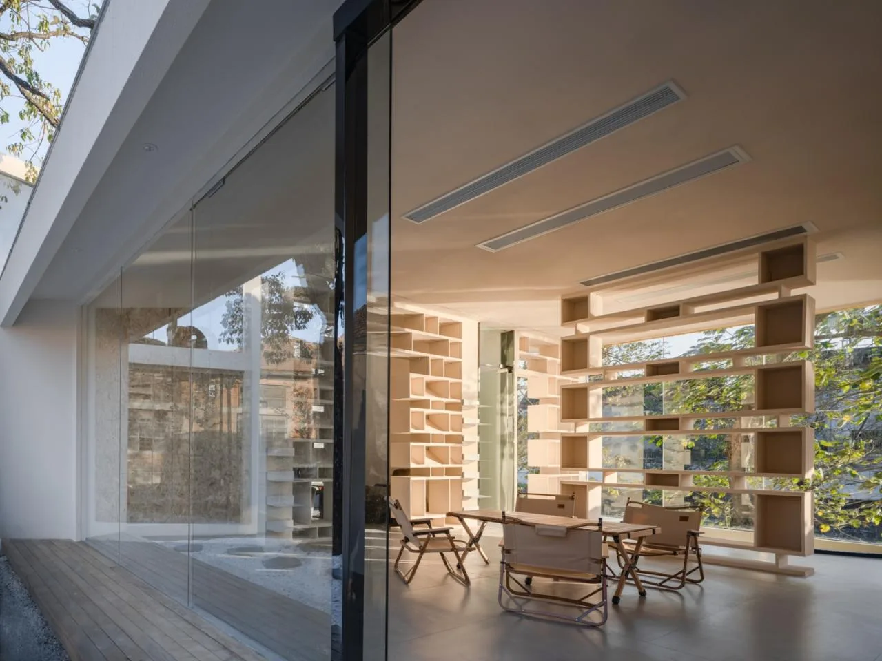 BIM Architecture | Shanghai Yunjian Grain Warehouse 'Suspended Space Box by the People's River' LILITH LILITH Cottage/DCDSAA Yodogawa Architecture Firm