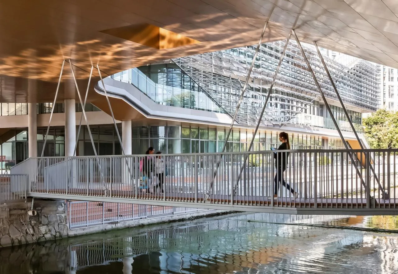 BIM Architecture | Bridge Teaching Building - Yancheng Foreign Language School Innovation Center/General Architecture