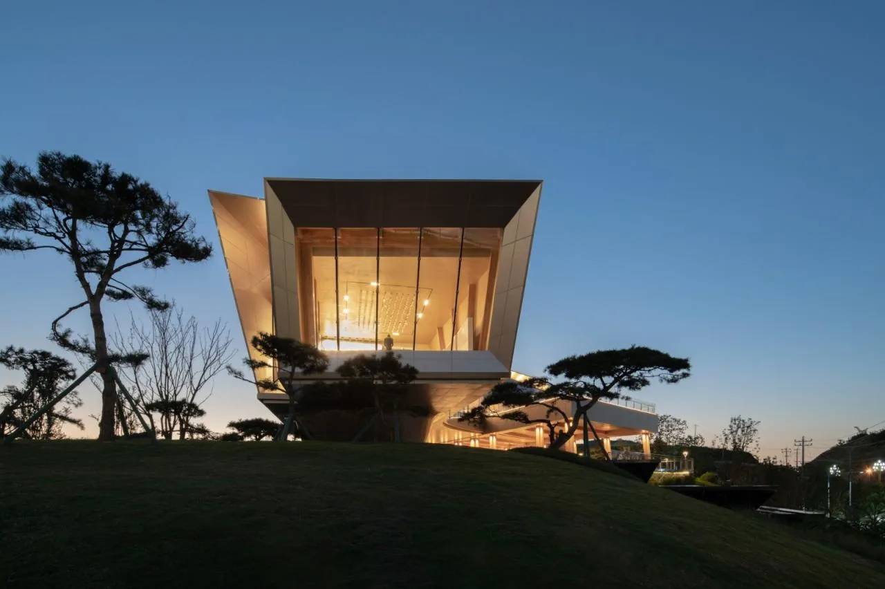 BIM Architecture | Integrated Design of Wooden Construction | Yibin Bai Lan Aesthetics Museum: How does architecture grow on the ground?