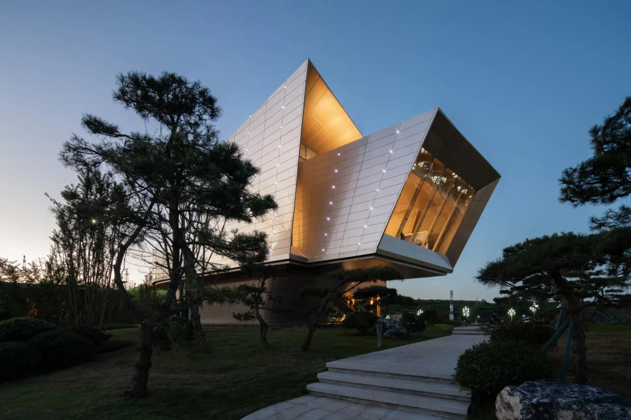 BIM Architecture | Integrated Design of Wooden Construction | Yibin Bai Lan Aesthetics Museum: How does architecture grow on the ground?