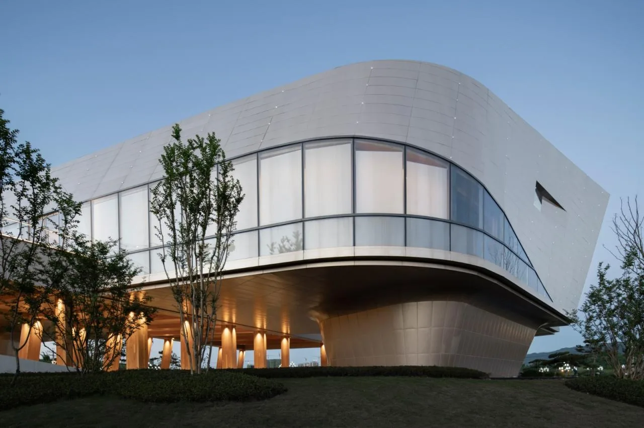 BIM Architecture | Integrated Design of Wooden Construction | Yibin Bai Lan Aesthetics Museum: How does architecture grow on the ground?