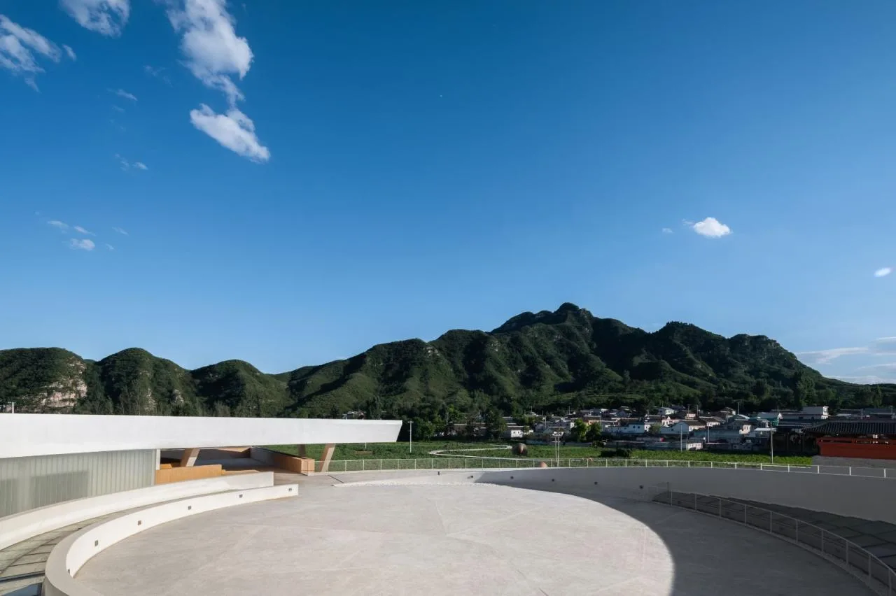 BIM Architecture | Revitalizing Rural Areas Requires' Integration of Knowledge and Action ': Tiangang Art Center/Hanlan Architecture