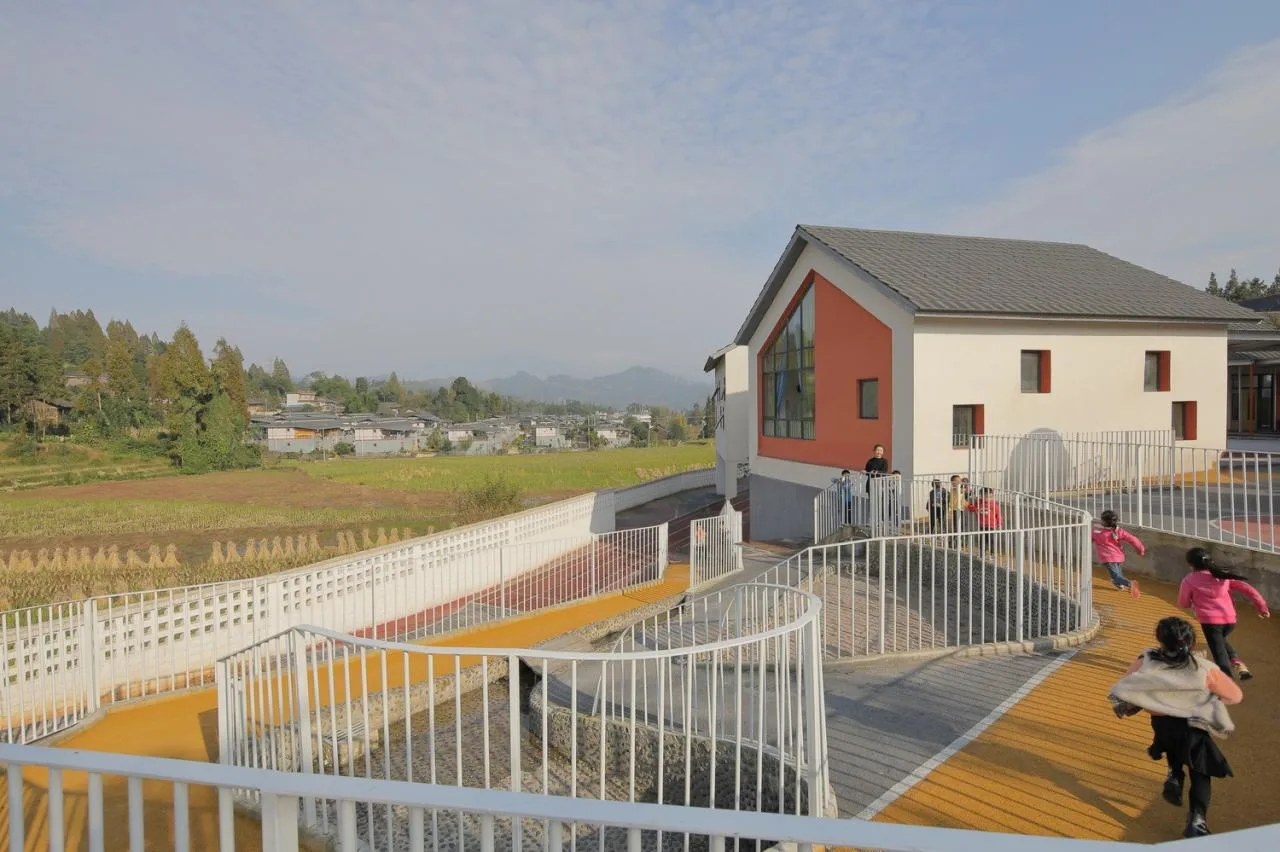 BIM Architecture | Daping Township Kindergarten/Dongyi Architecture