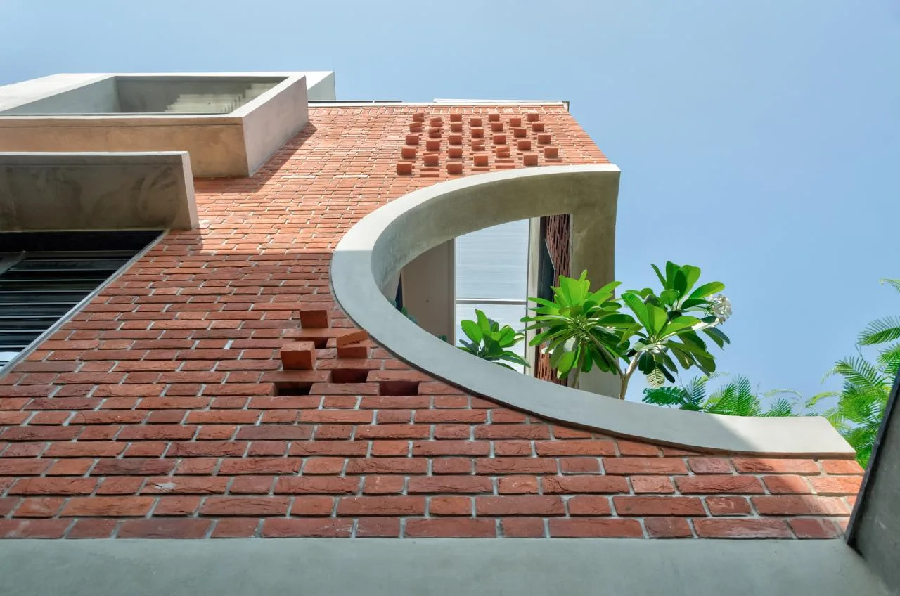 BIM Architecture | Three Generations Under One Roof: Samruddhi Residence/AANGAN Architects