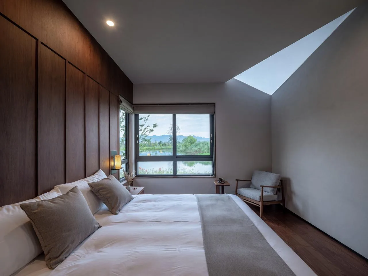 BIM Architecture | Fuyang Yangpi Lake Wetland Ecological Hotel/Jianlin Architecture