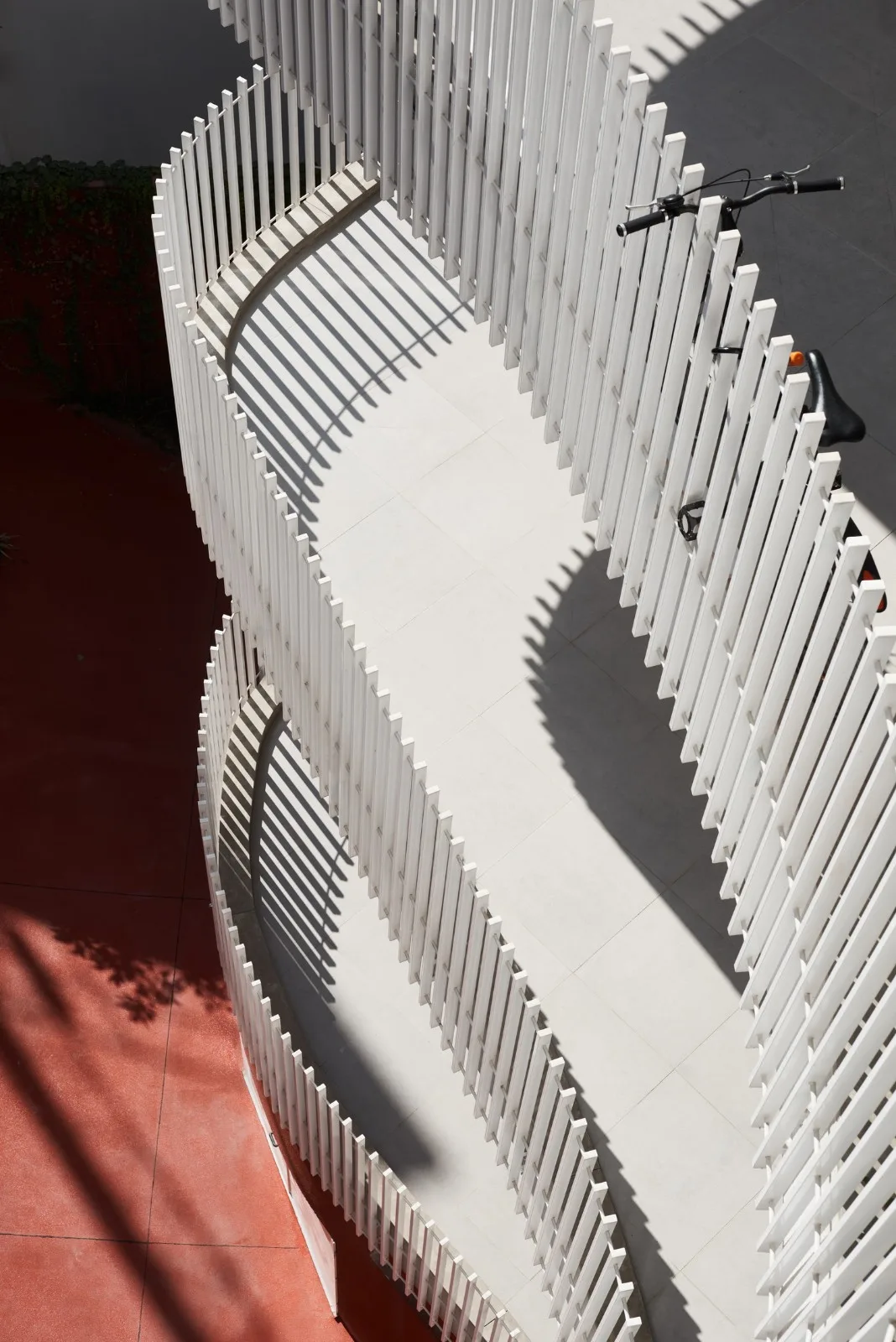 BIM Architecture | Drift like Central Apartment Building/HQ Architects