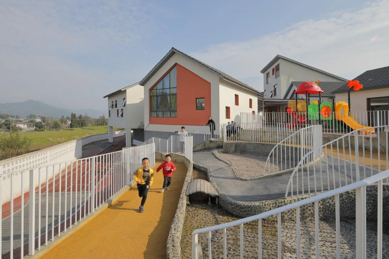 BIM Architecture | Daping Township Kindergarten/Dongyi Architecture