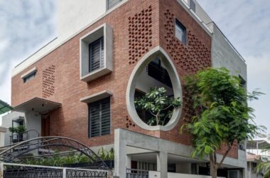 BIM Architecture: Three Generations Living Together at Samruddhi Residence by AANGAN Architects-BIM WORLD